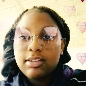 Meet your Posher, Jayla